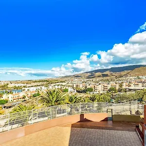 Calle Madrid , Costa Adeje (Tenerife) Spagna
