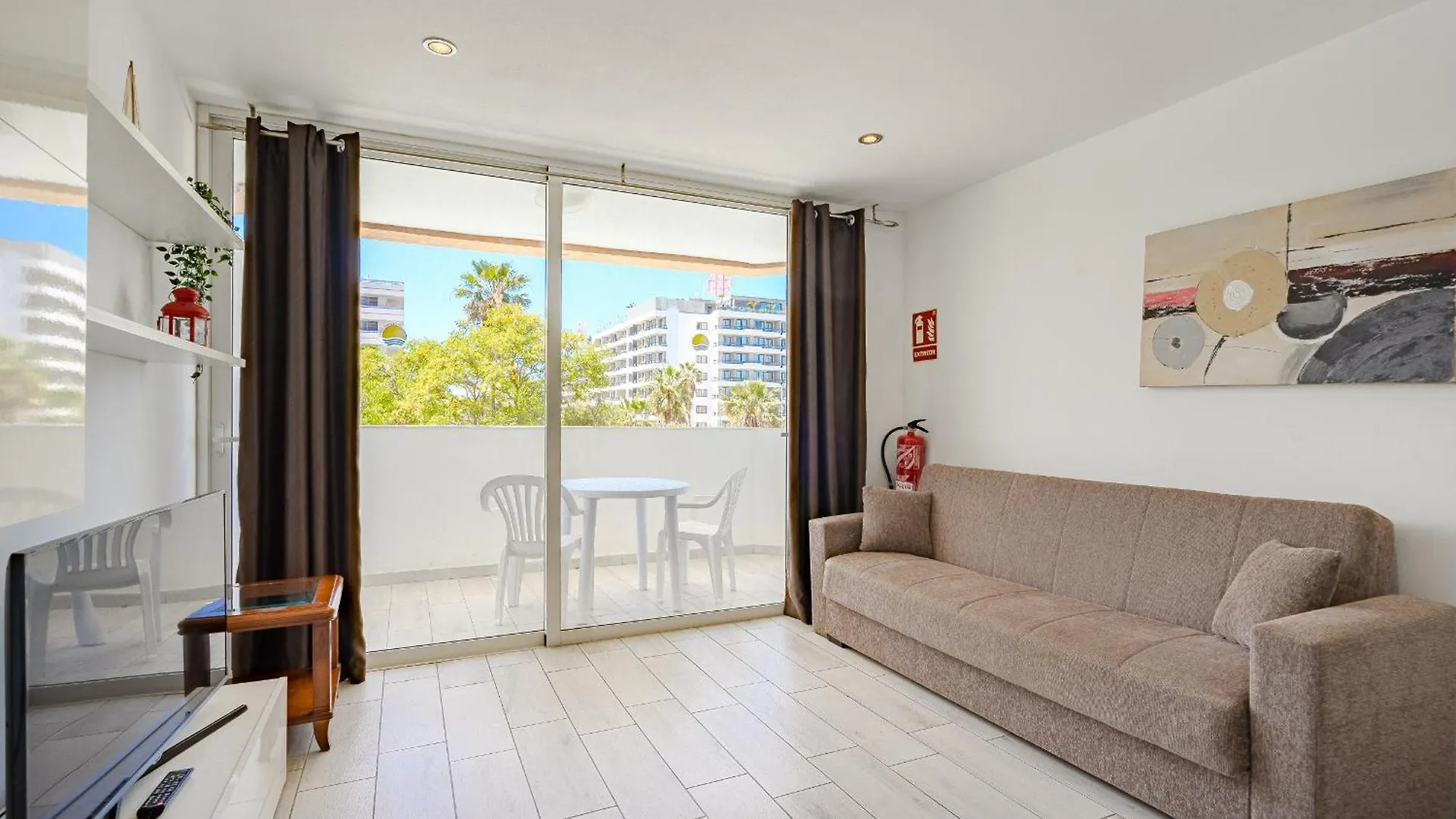 Un Dormitorio En Playa De Las Americas Costa Adeje  Apartment Costa Adeje (Tenerife)